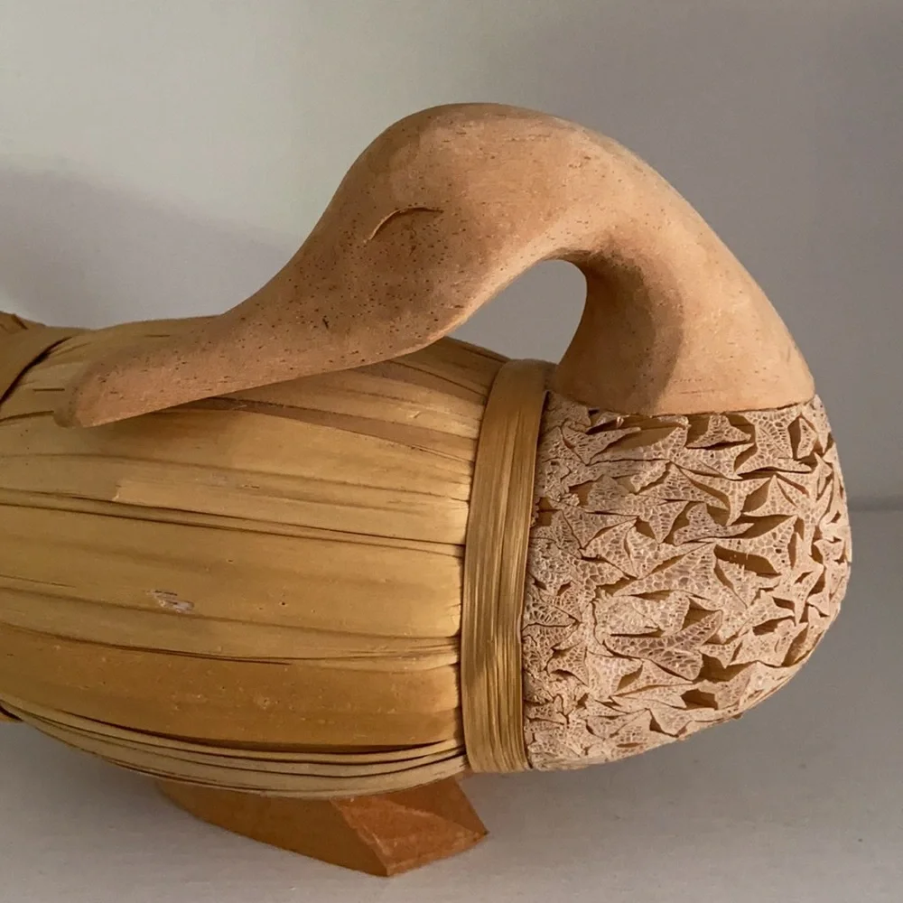 Reed /Straw Display Duck Figure Home Decor